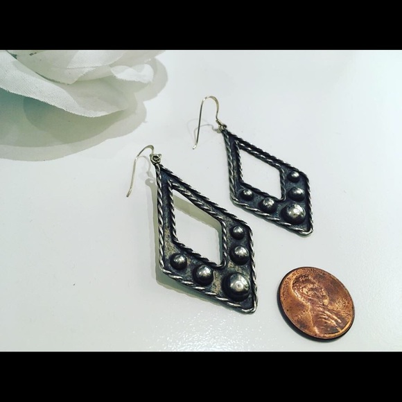 Vintage Sterling Earrings - Picture 2 of 3